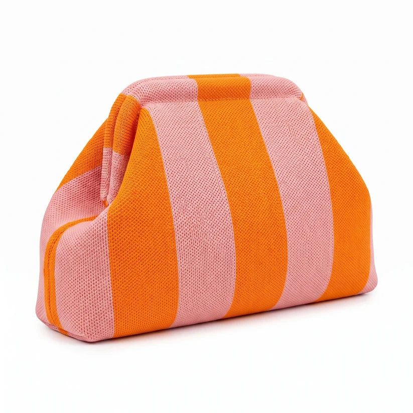 Lumelle - The Snap-Shut Makeup Bag