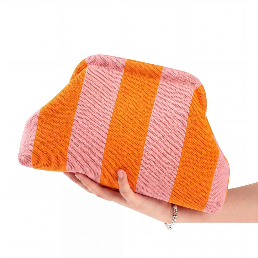 Lumelle - The Snap-Shut Makeup Bag